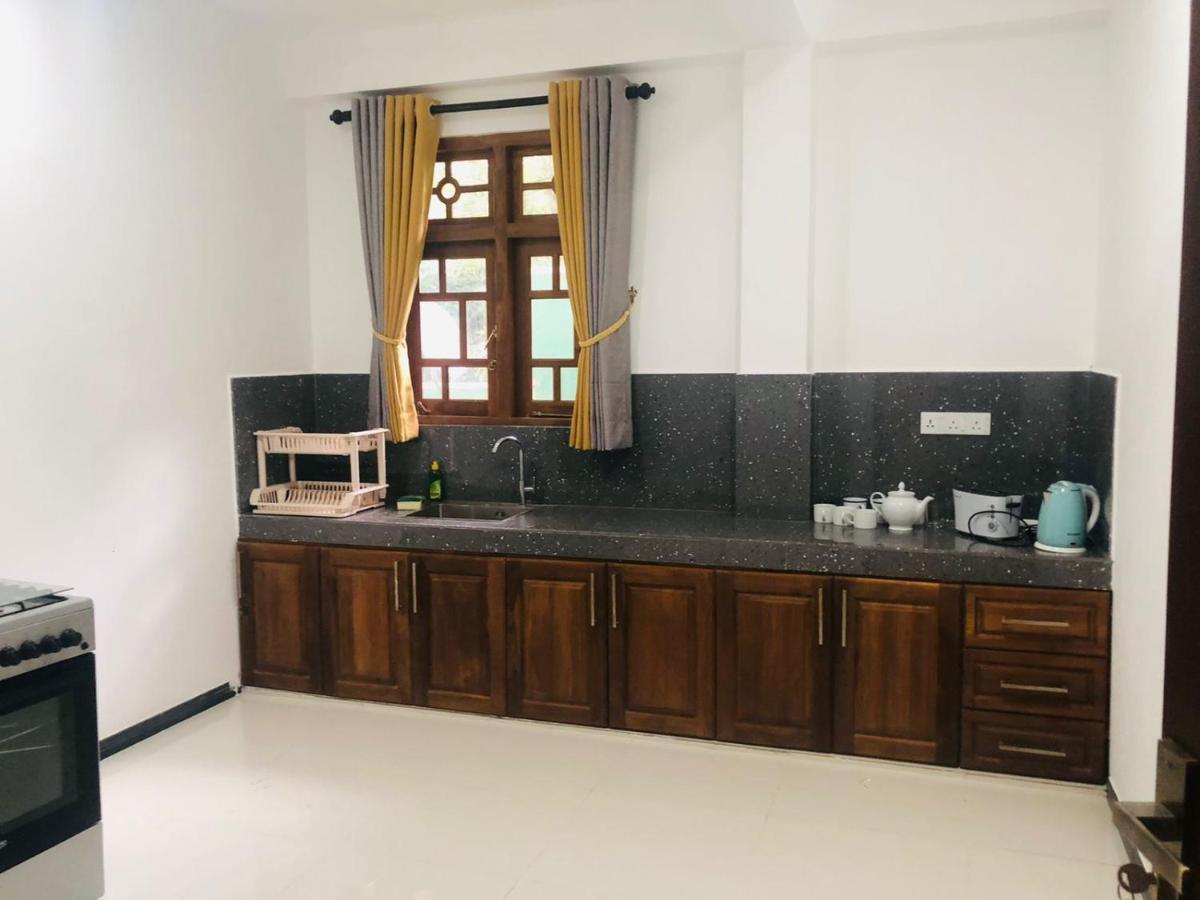 Paradise Hilltop Villa & Apartment กอลล์ ภายนอก รูปภาพ