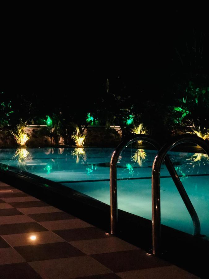 Paradise Hilltop Villa & Apartment กอลล์ ภายนอก รูปภาพ